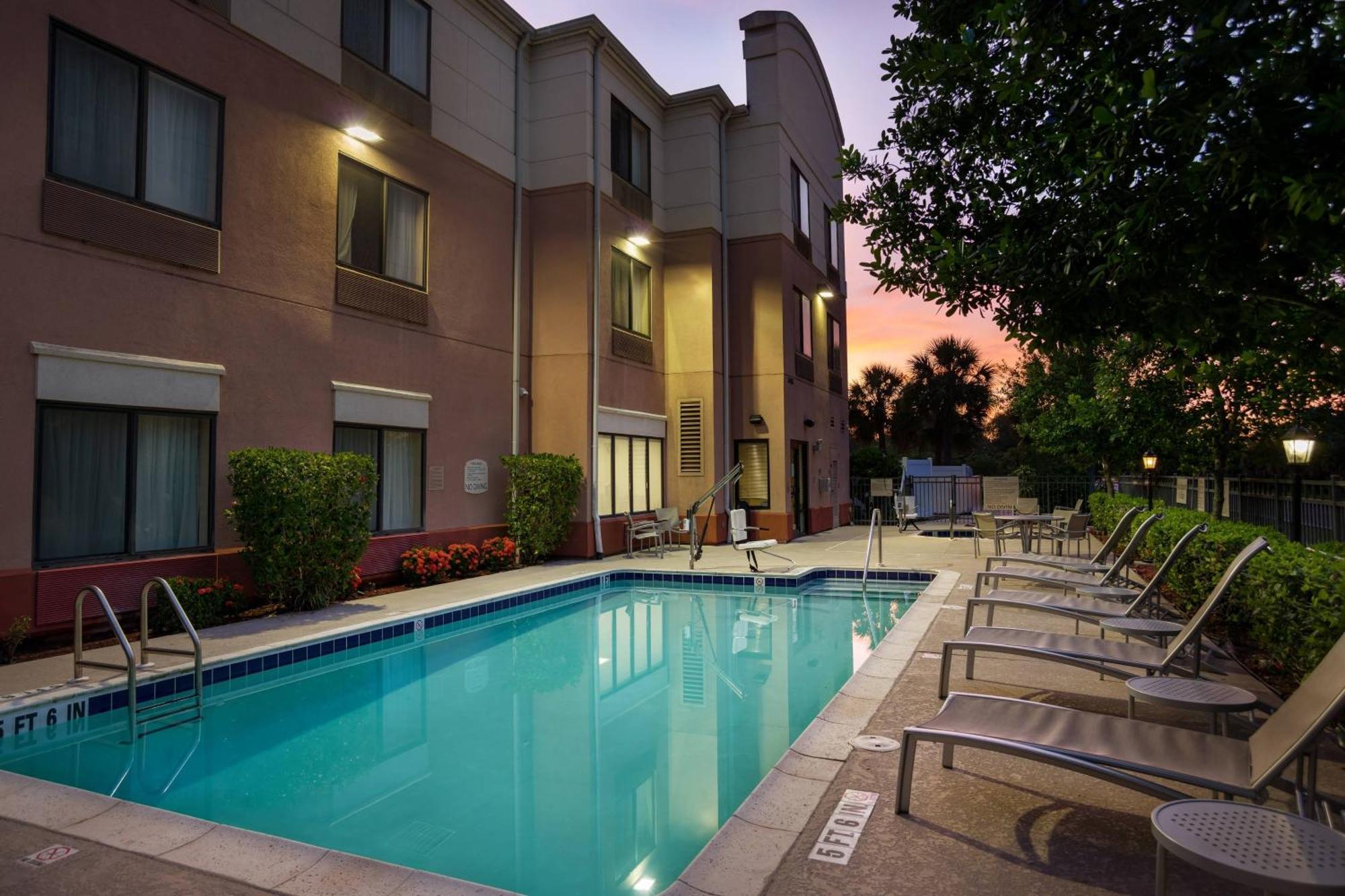 Springhill Suites St Petersburg Clearwater Largo Exterior foto